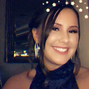 Meet your Posher, Isabel